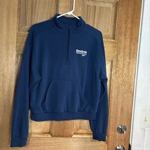 Reebok women’s  Navy blue Zip-Up Sweater size‎ S